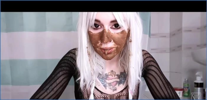 Intense Scat Play with Betty in FullHD - Anal & Corn Flakes Fun download from ScatHD.com 