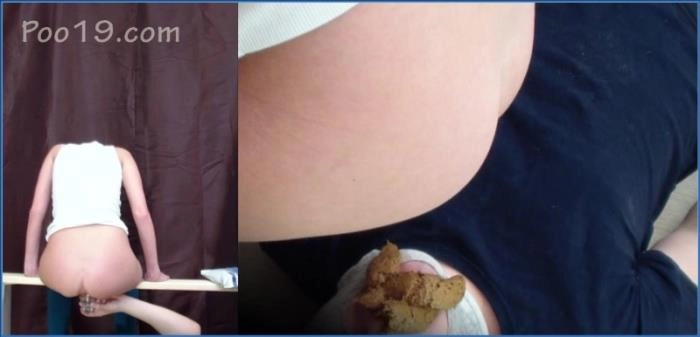 MilanaSmelly's Intense Scat and Menstrual Fetish Session in HD download from ScatHD.com 