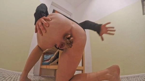 Ninja Pooping [HD 720p] Germany, Dirty Anal download from ScatHD.com 