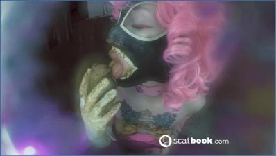 Sweet Betty Parlour in brutal Anal and Kaviar Scat Porn show