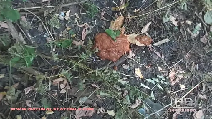 Amateur Starlet Teases in Intimate Solo Scat video download from ScatHD.com 