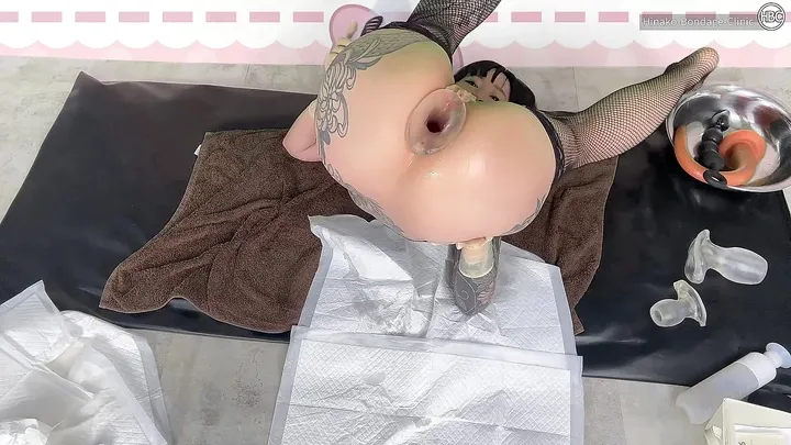 Mistress Hinako Takes Charge with Toys and a Messy Scat Finish download from ScatHD.com 