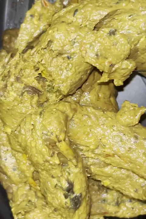 Efficient Scat Load Delivered Straight Down the Lens - Messy Take Out