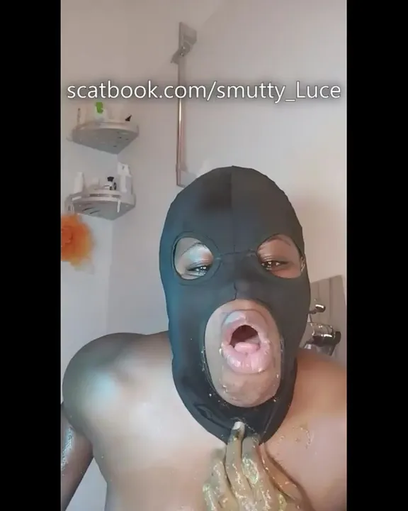 Smutty Luce Slowly Builds a Towering Pile of Fresh Shit - Scat download from ScatHD.com 